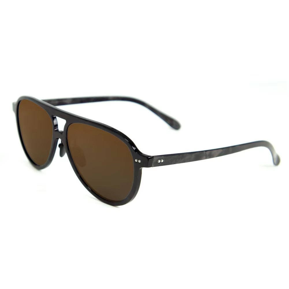 Klasické slnečné okuliare Aviator z uhlíkových vlákien Klasické slnečné okuliare Aviator z uhlíkových vlákien